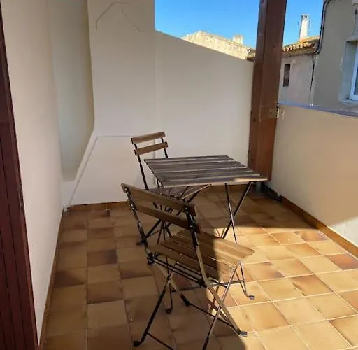 Maison Au Coeur Du Village De Nyaraló *