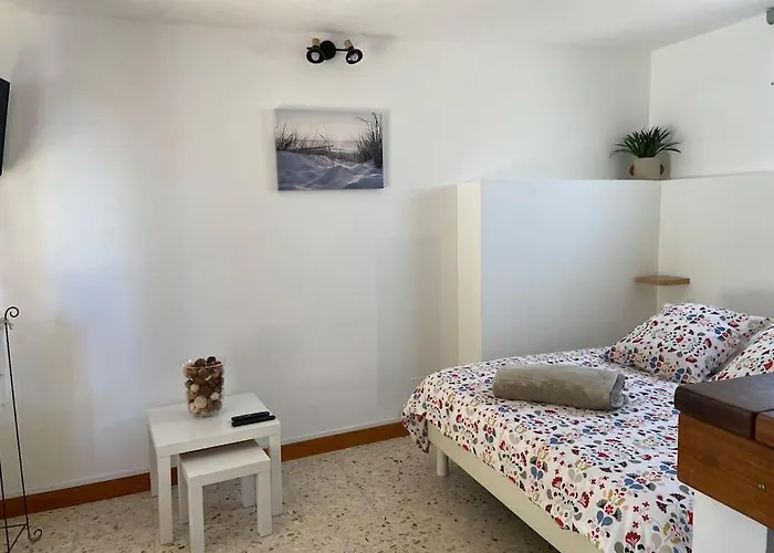 Maison Au Coeur Du Village De Nyaraló Gruissan
